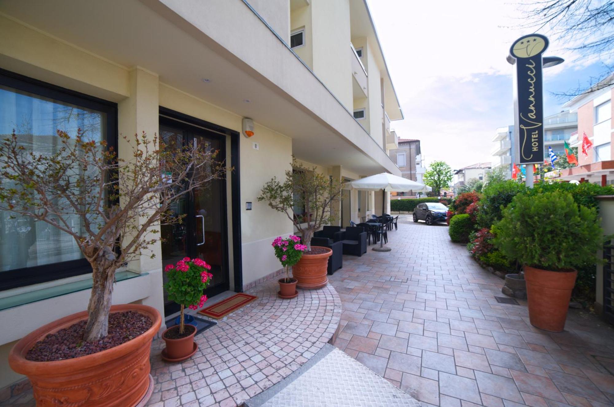 Hotel Vannucci Rimini Eksteriør billede