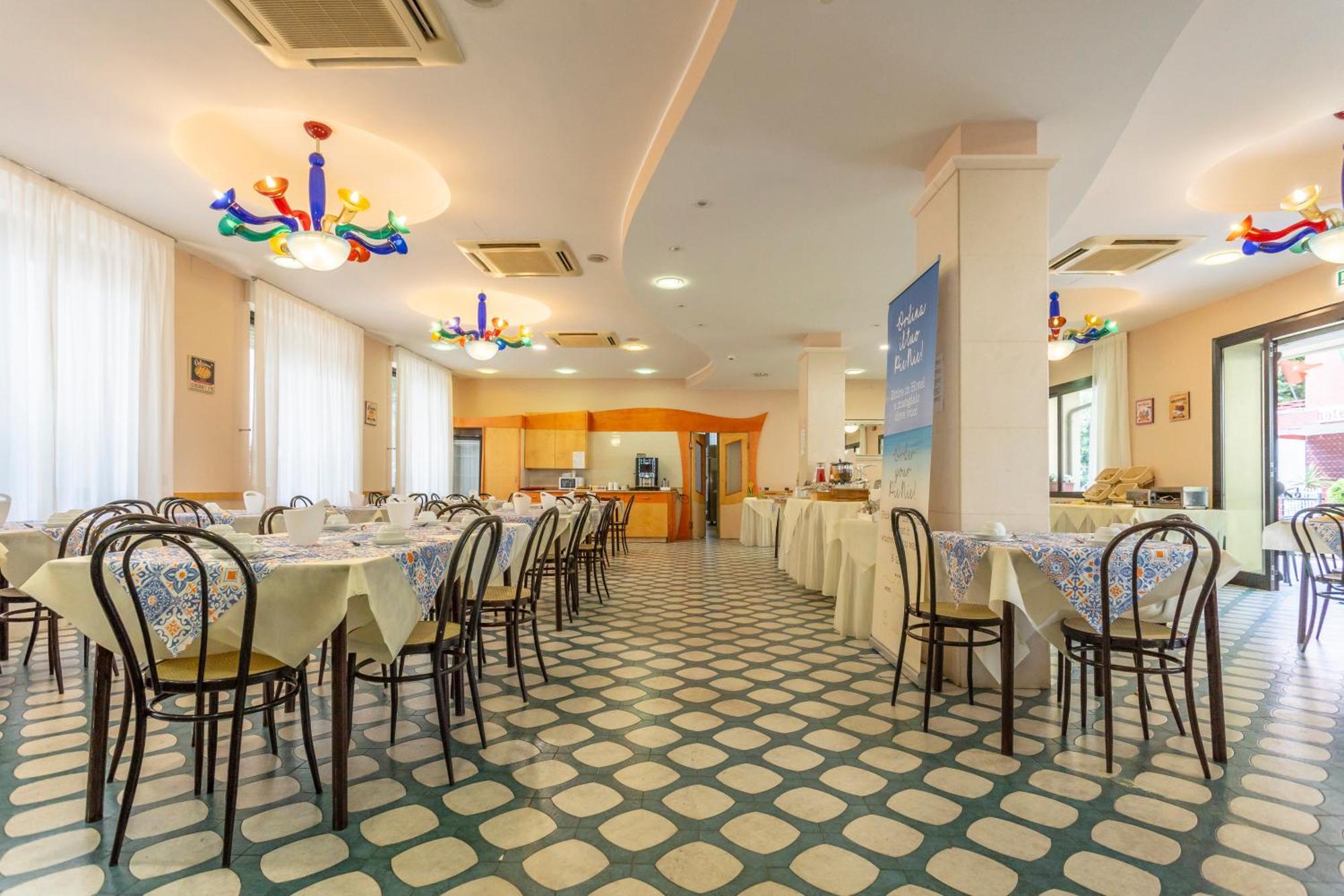 Hotel Vannucci Rimini Eksteriør billede